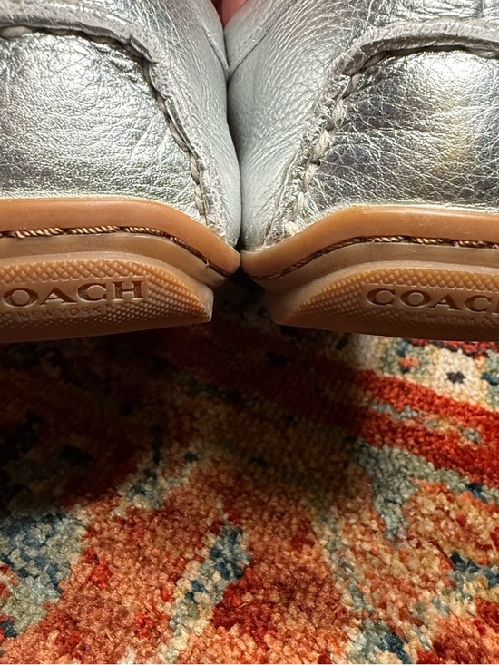 Coach SILVER ONLY with emblem leather flats.  Like new condition size 8 - Picture 5 of 5